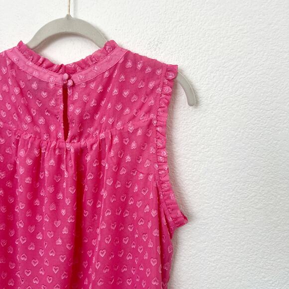 [Torrid] Azalea Pink Heart Clip Dot Print Mock Neck Sleeveless Blouse Size 0X - Picture 8 of 12